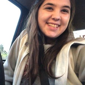 Meet your Posher, Kenna